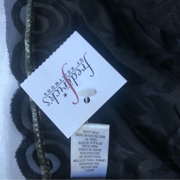 Frederick’s of Hollywood women velvety pantie - Picture 2 of 3